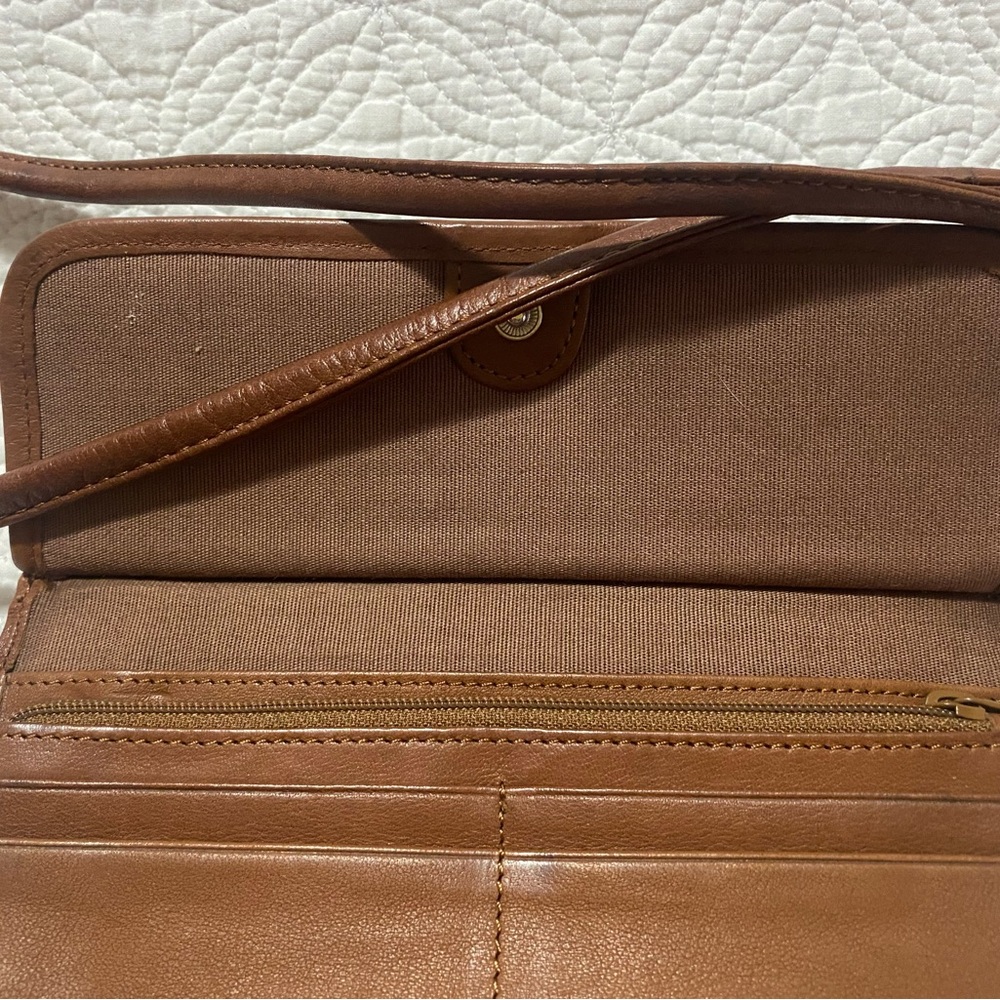 Fossil Tan Leather Crossbody Bag - Picture 3 of 6